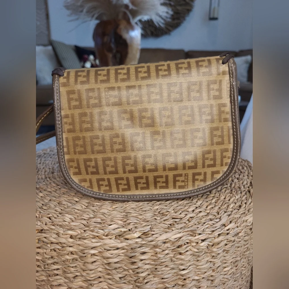 🔥SOLD🔥Authentic Fendi Boho Fringe Handbag louis vuitton boho bag - Picture 10 of 16